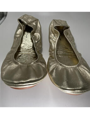 NWOB The Storehouse Flats Womens 9 Foldable Leather Ballet Shoes Gold Foil Metal